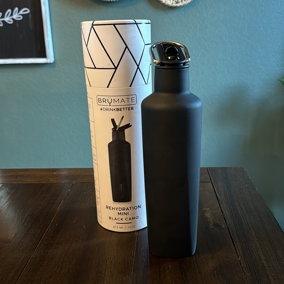 🎄BruMate Rehydration 16 oz Mini in Black Camo! Brand New!🎄 - Picture 3 of 5